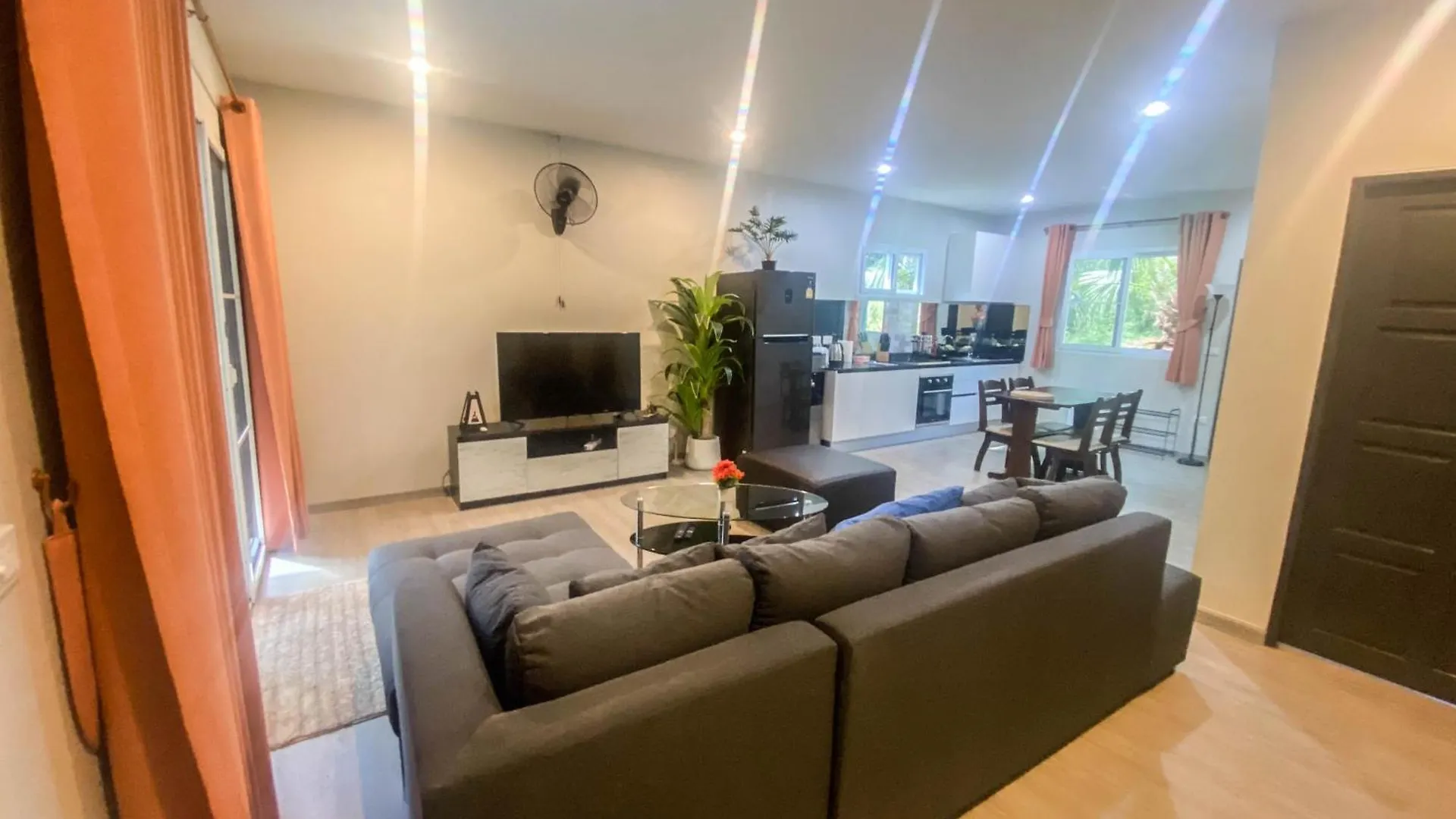 Lanta Sunshine Residence Apt 3 Two Bed Apartment With Ac And Work Space Ko Lanta 0*,